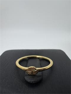 《日本製18金》K18ゴールドリング 放射状彫刻 細身 9号 即日発送