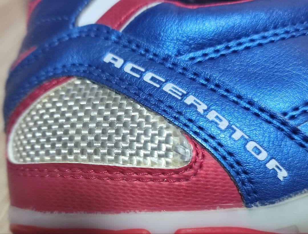 アクセレイターSJ III 27.5 サッカースパイク アンブロ