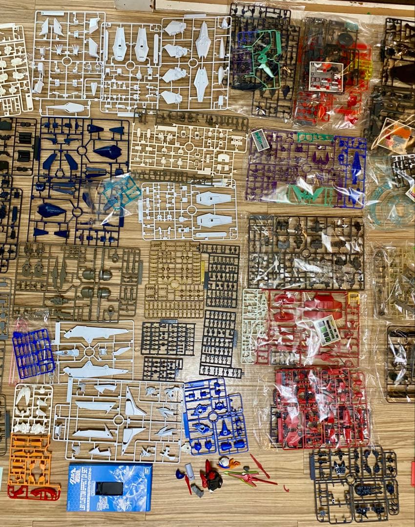 アニメプラモデルキット大量セット – 未切り離しパーツ多数 – 未開封品あり