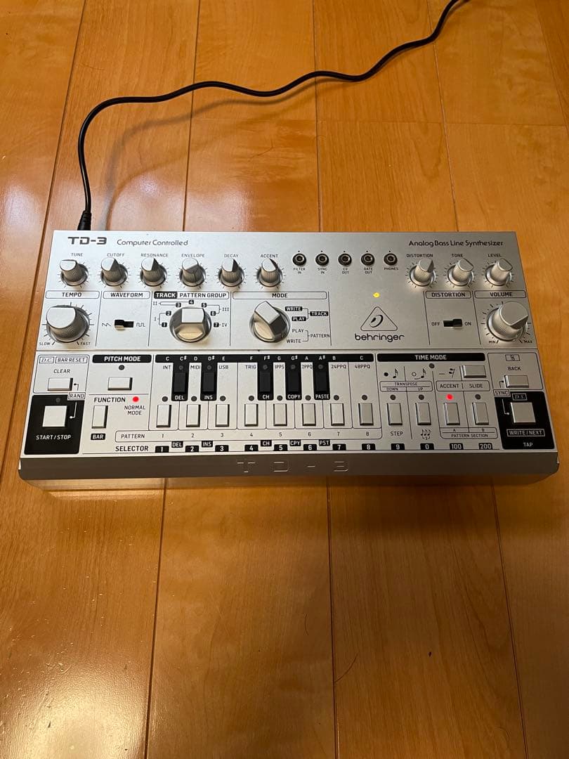 BEHRINGER TD-3-SR ベリンガー
