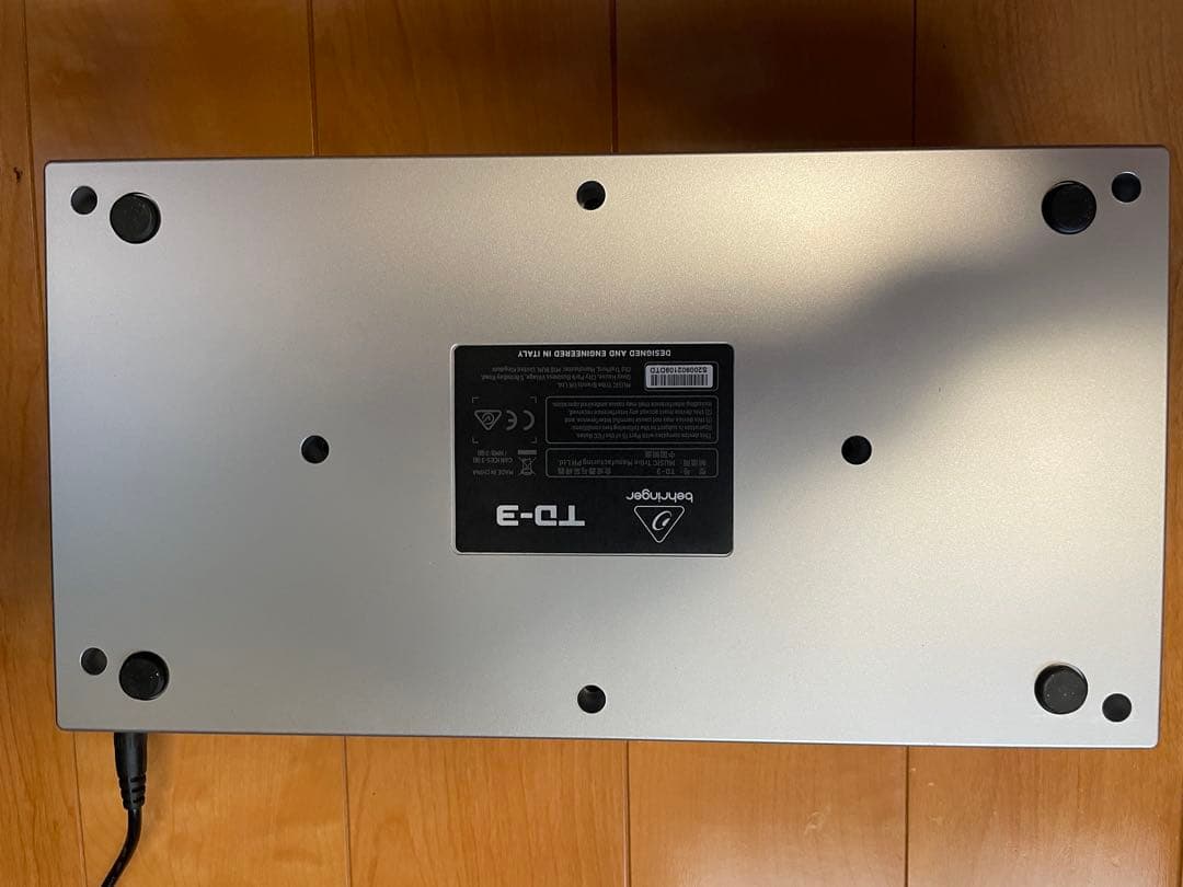 BEHRINGER TD-3-SR ベリンガー