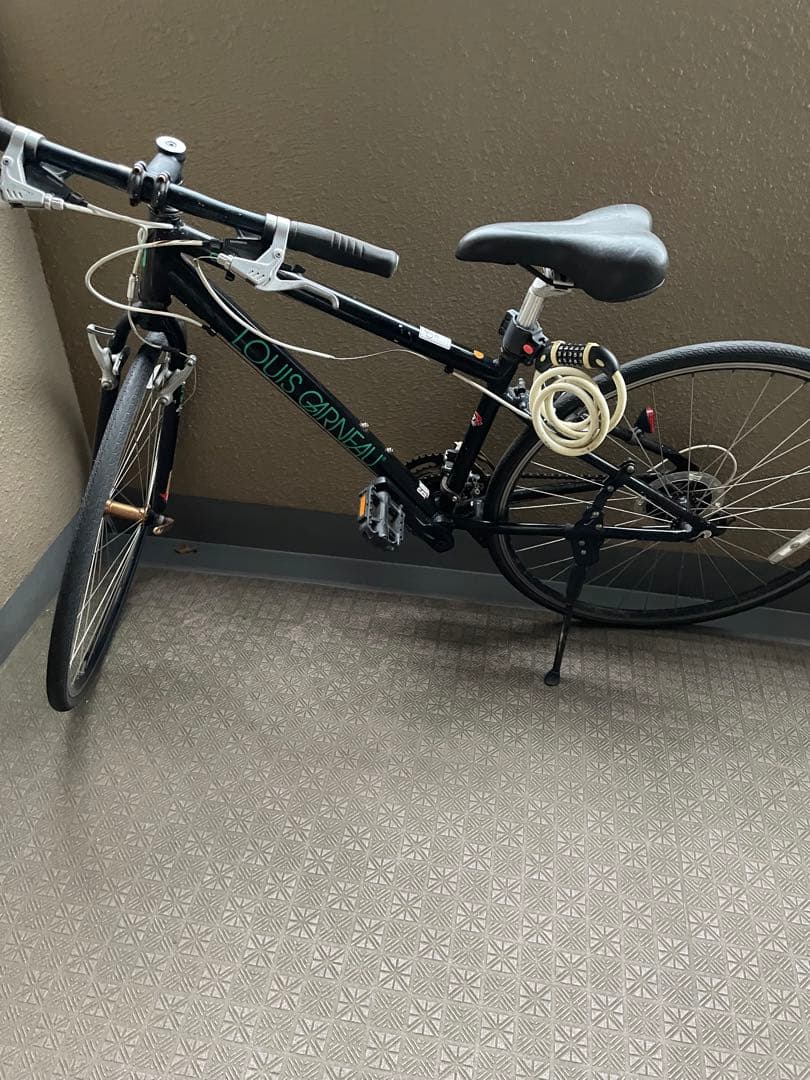 LOUIS GARNEAU シャッセ クロスバイク ブラック