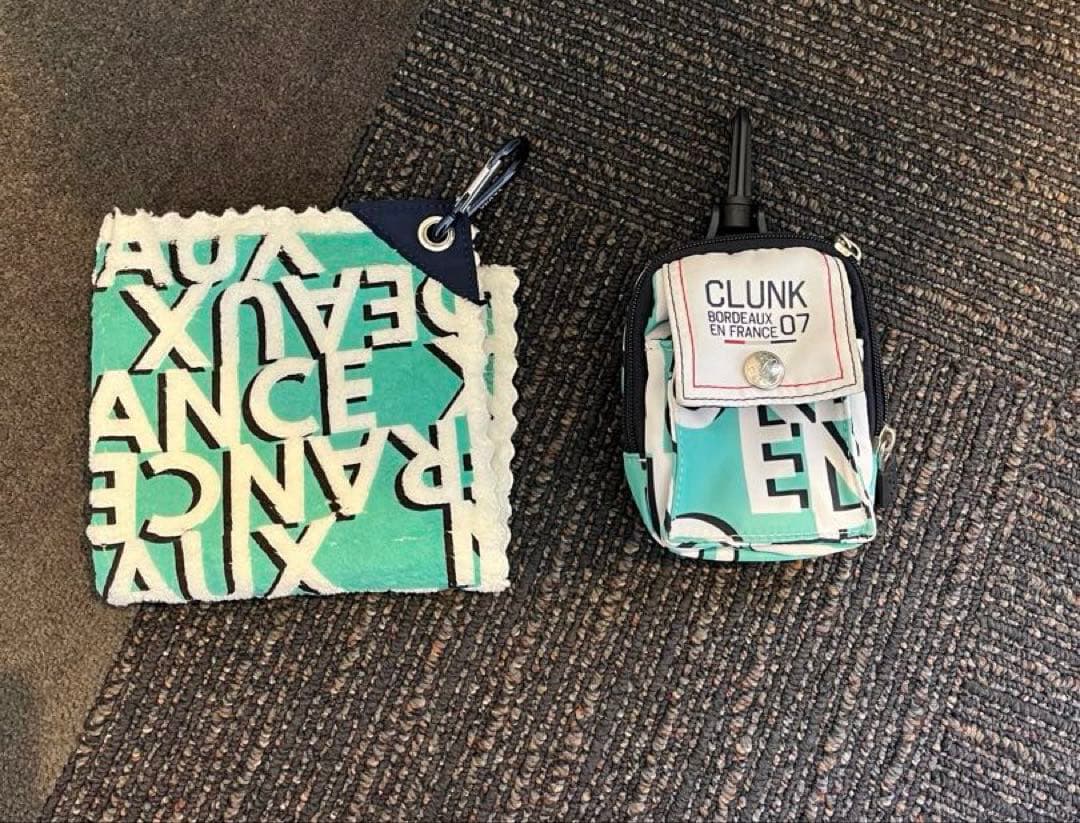 クランク　スタンド型キャディバッグ➕ボールポーチ(距離計入れ)➕フック付きタオル