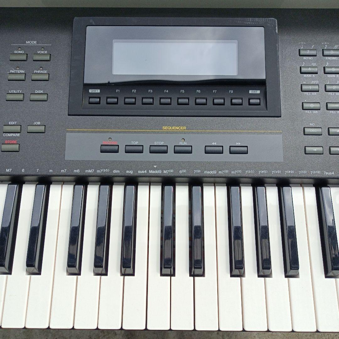 Yamaha QS300 シンセサイザー　本体のみ