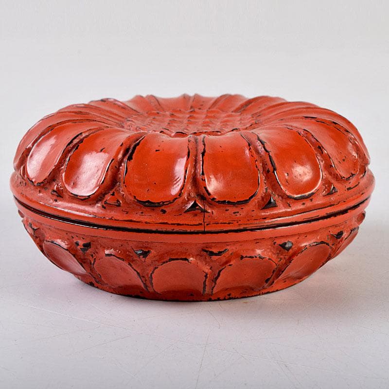 茶道具　鎌倉彫　橘屋友七作　菊形香合　共箱　V　8756