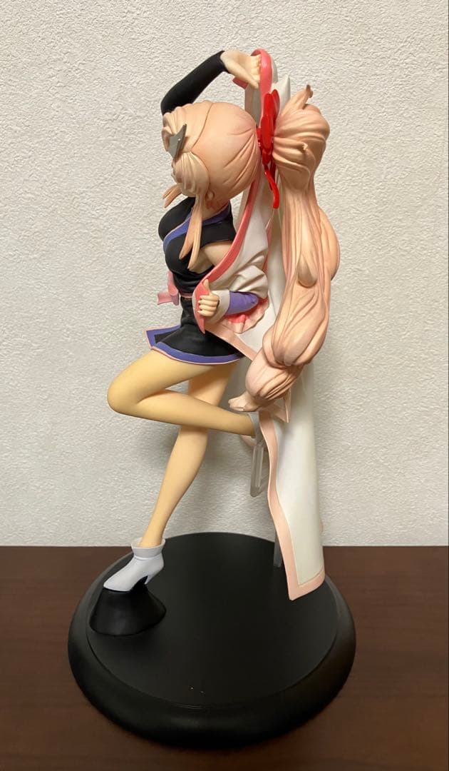 ガンダムSEED DESTINY ラクス・クライン 艦長服キャラホビ2008限定