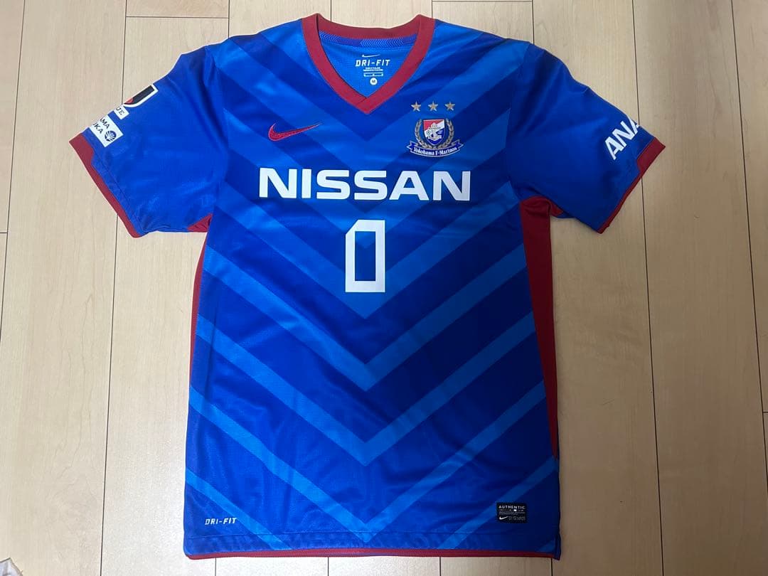 横浜F・マリノス 2011年 マリノス君 ユニフォーム レプリカ マスコット