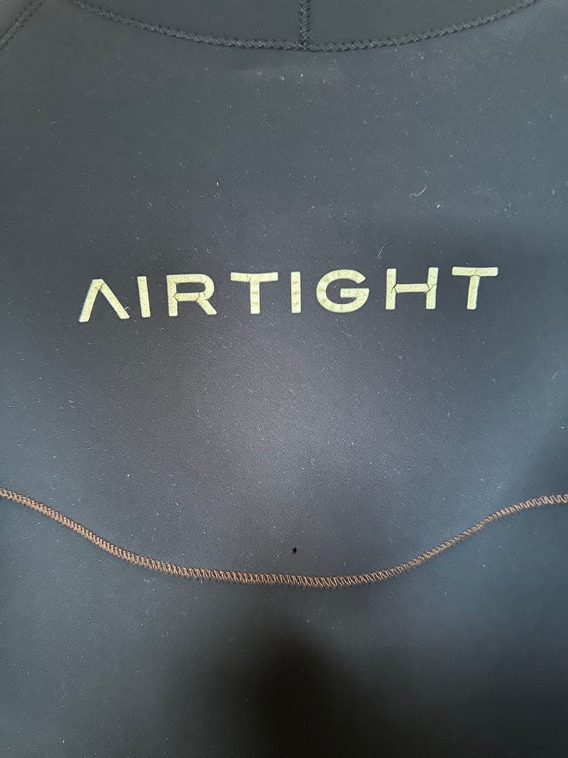 AIRTIGHT ドライスーツ　ウェットスーツ