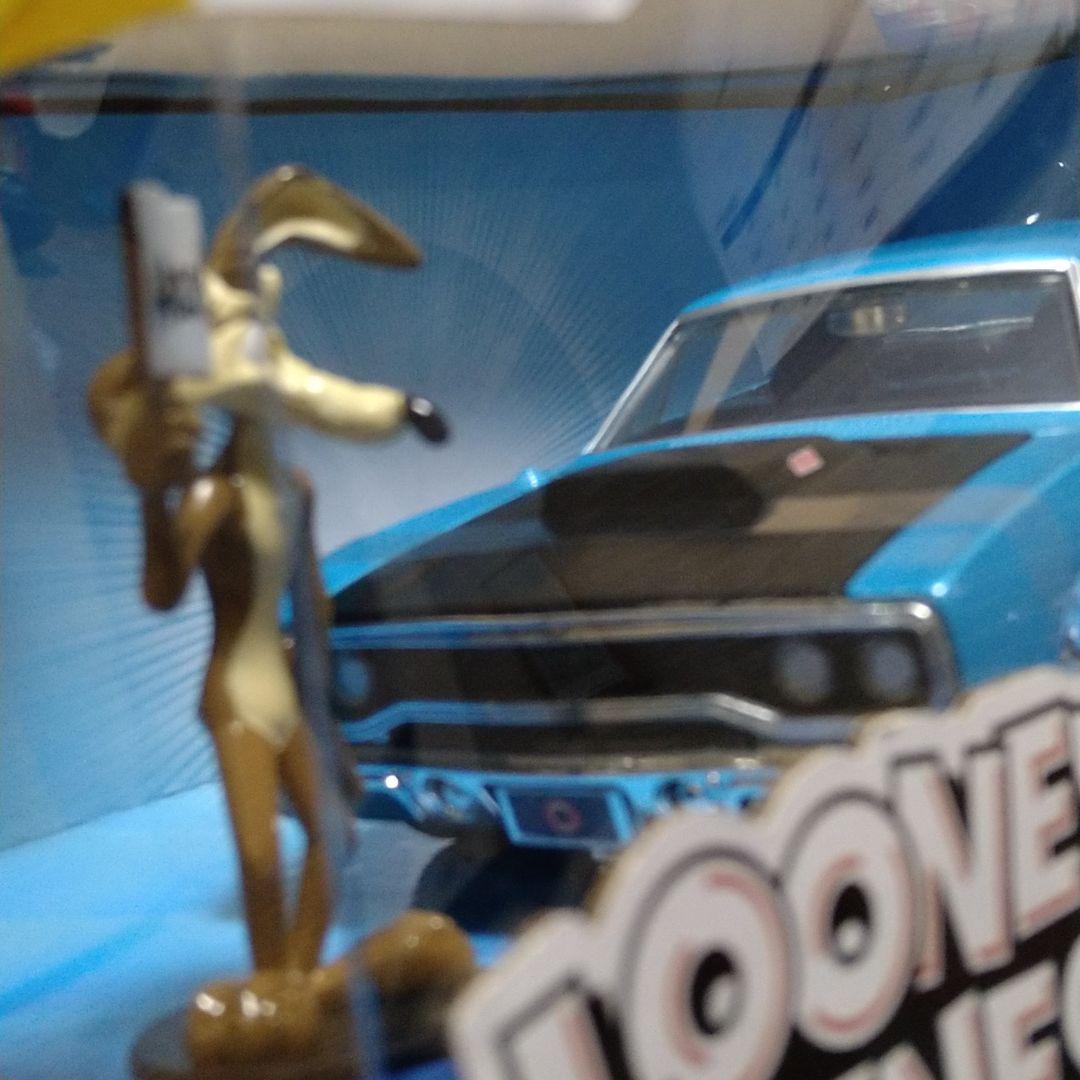 jada toys 1/24 ワイリーコヨーテ ＆ プリムス ロードランナー