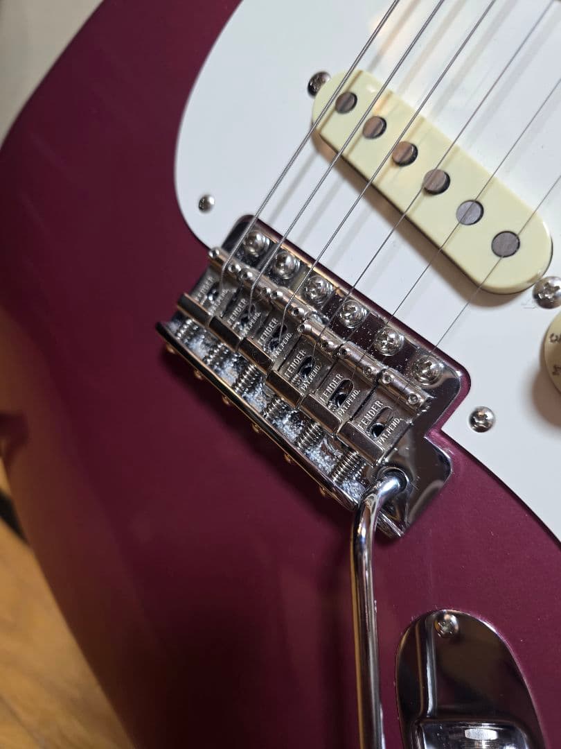 Limited Char Stratocaster® Burgundy