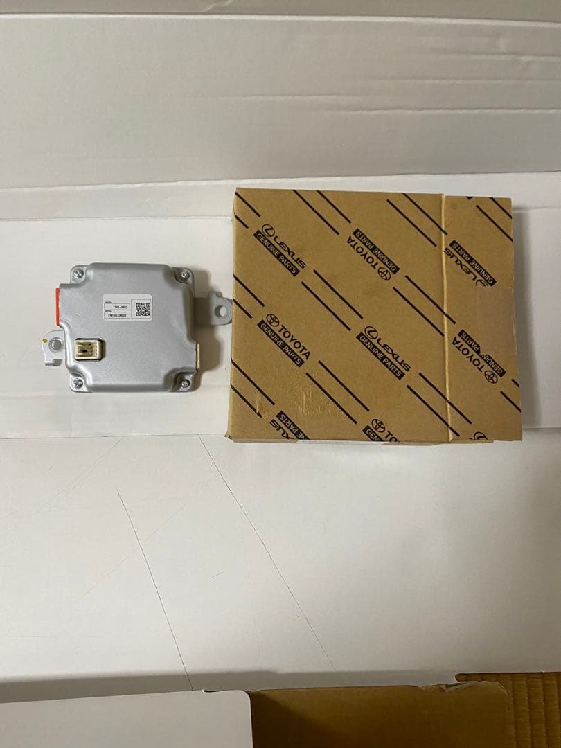 SARR　NHP10アクア　ボルテージセンサー　未使用リビルト品