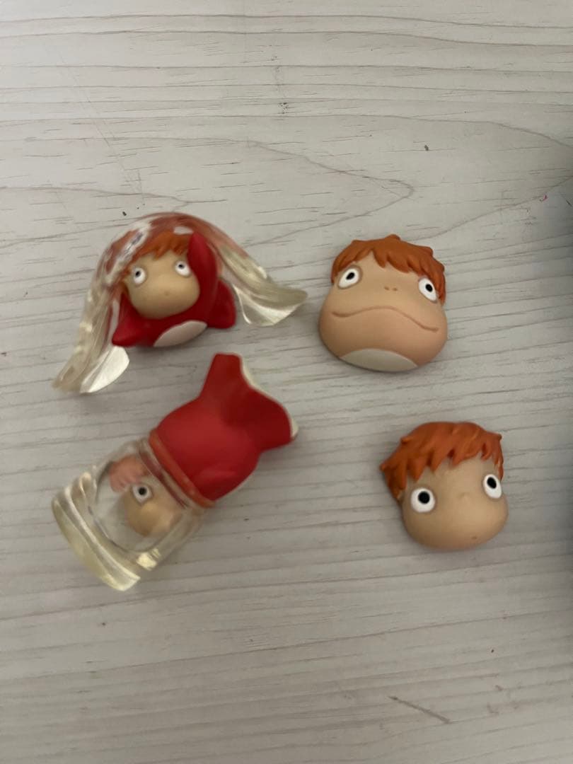 崖の上のポニョ　マグネット　チャーム　缶バッジ　キーホルダー