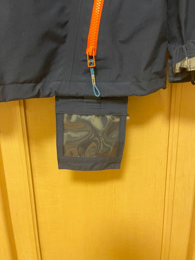 GORE-TEX REWスノーボードウェア　上下セット