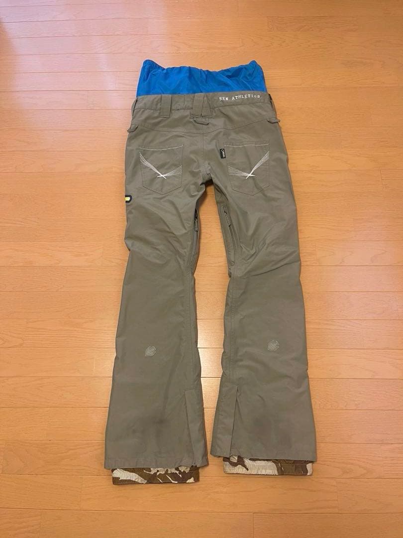 GORE-TEX REWスノーボードウェア　上下セット