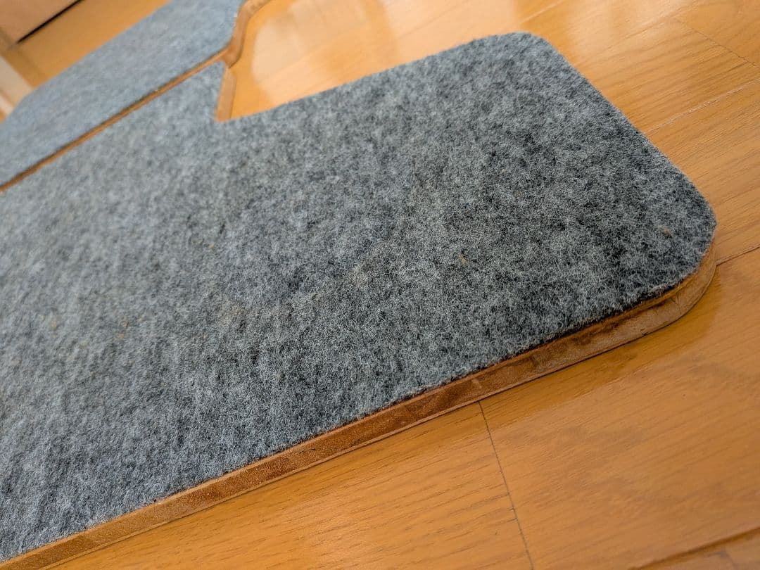 アップライトピアノ　床補強板