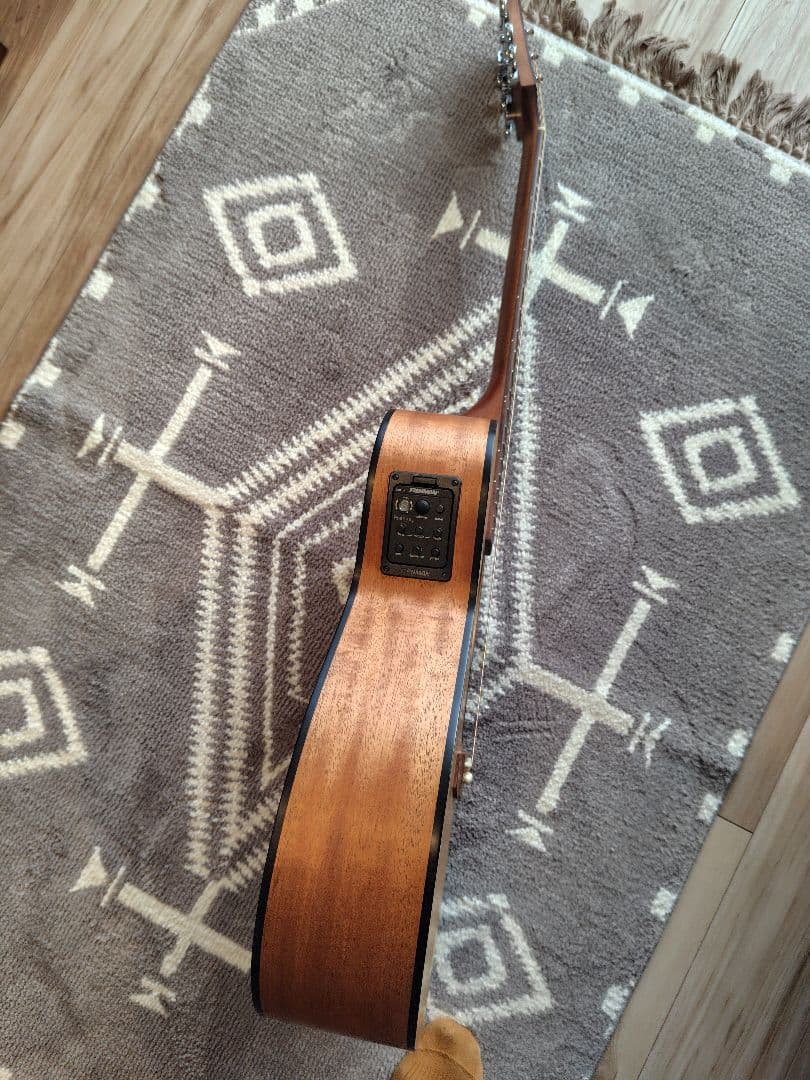 訳あり（ピックアップ不良）　Guildアコースティックギター　AO-3CE