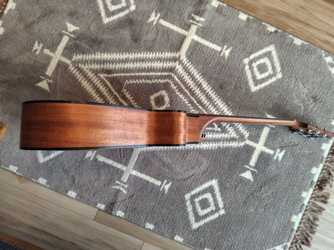 訳あり（ピックアップ不良）　Guildアコースティックギター　AO-3CE