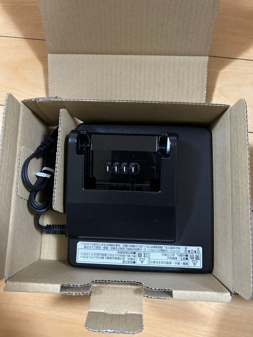 【 新品未使用 】Panasonic NKJ075Z 電動自転車充電器