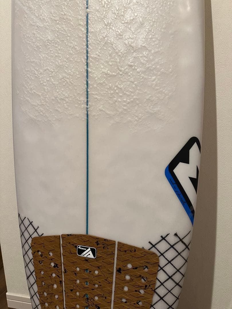 MILNE ショートファン F-2 5,7 (34L)フィン付き サーフボード