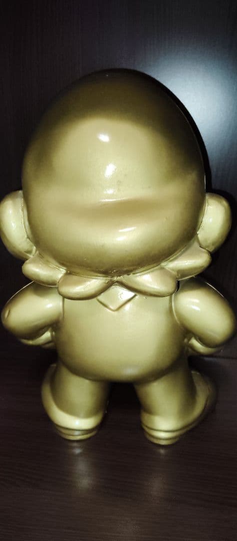 黄金のマリオ像 フィギュア