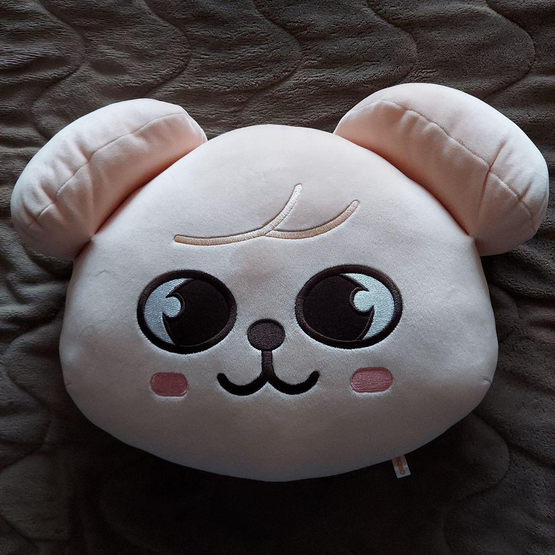 skzoo クッション