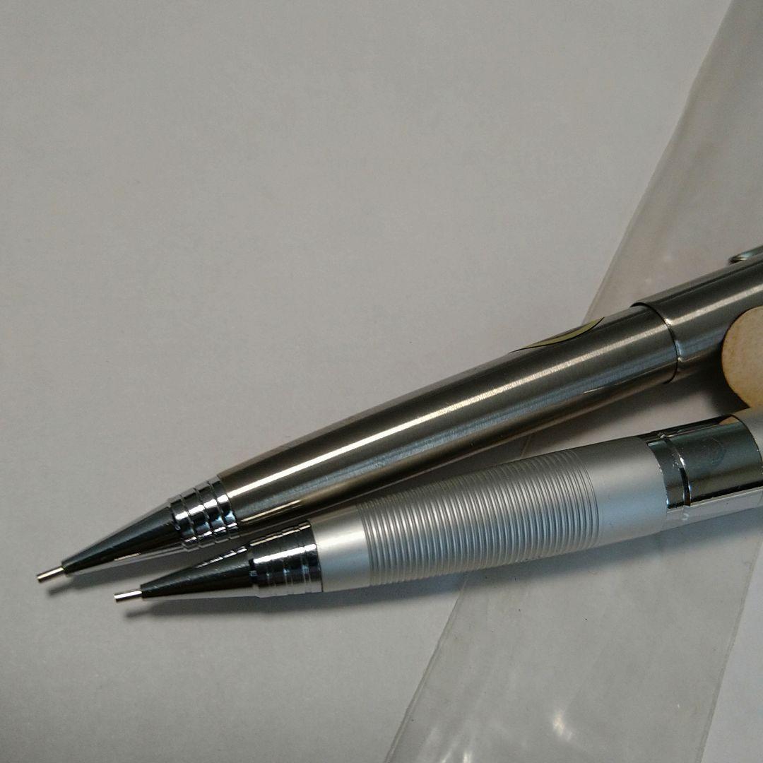 パイロット　シルバー色　ペンシル　ノーマルとプラチナムアングル（ボディノック）