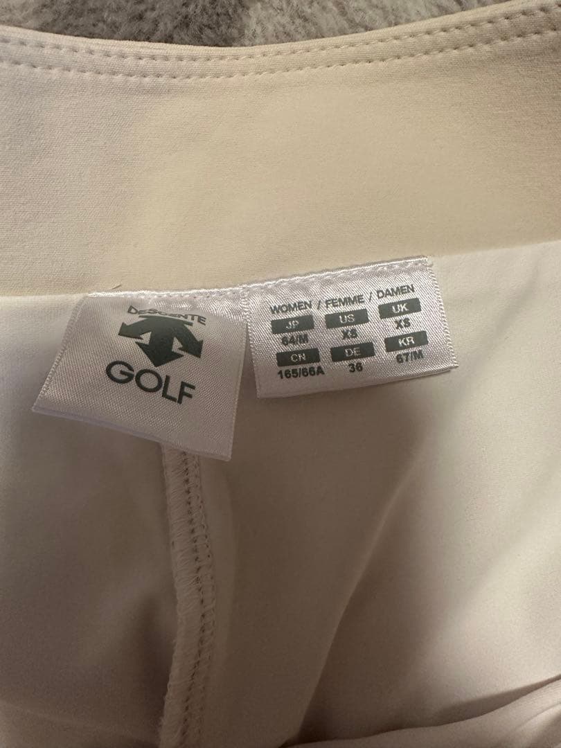 【美品】DESCENTE GOLFプリーツスカート インナーパンツ付き ベージュ