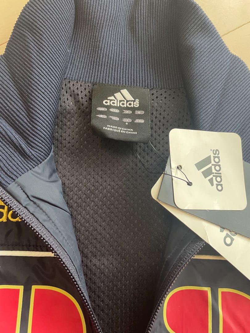 新品未使用　タグ付き　アディダス　FC東京　レアメンズＳサイズ