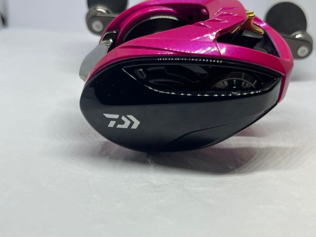 【新品未使用】激レア ダイワ 18紅牙 TW 4.9L-RM ハイパーカスタム