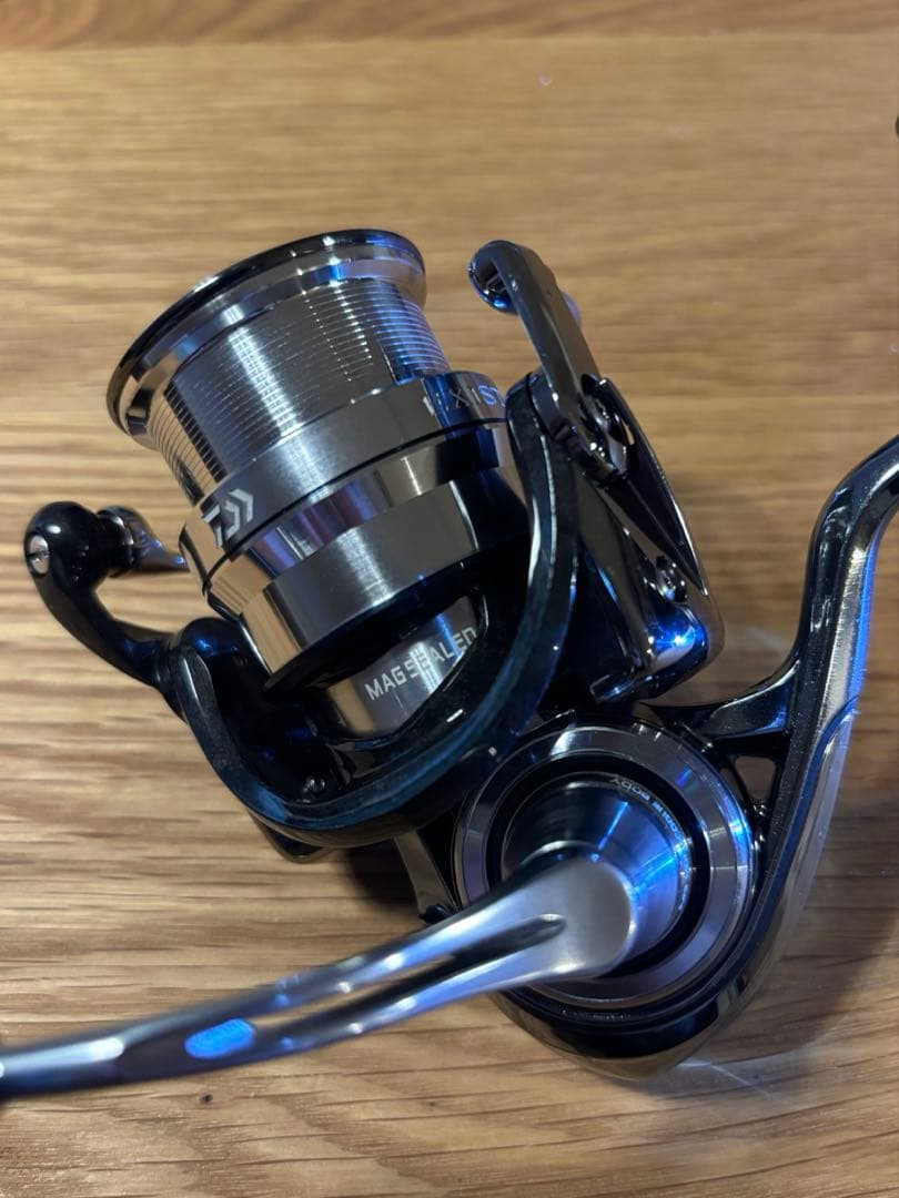 ダイワ 18イグジストFC LT 2000S-H