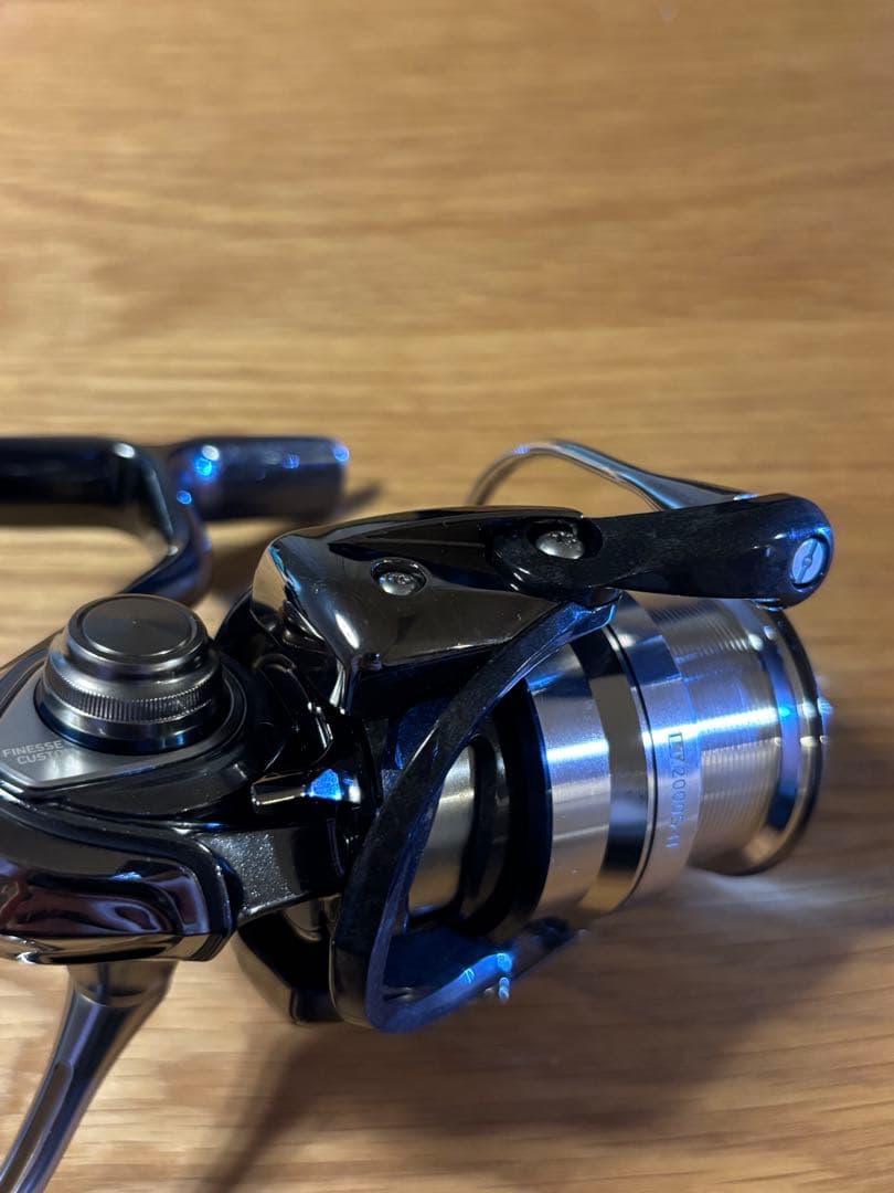 ダイワ 18イグジストFC LT 2000S-H