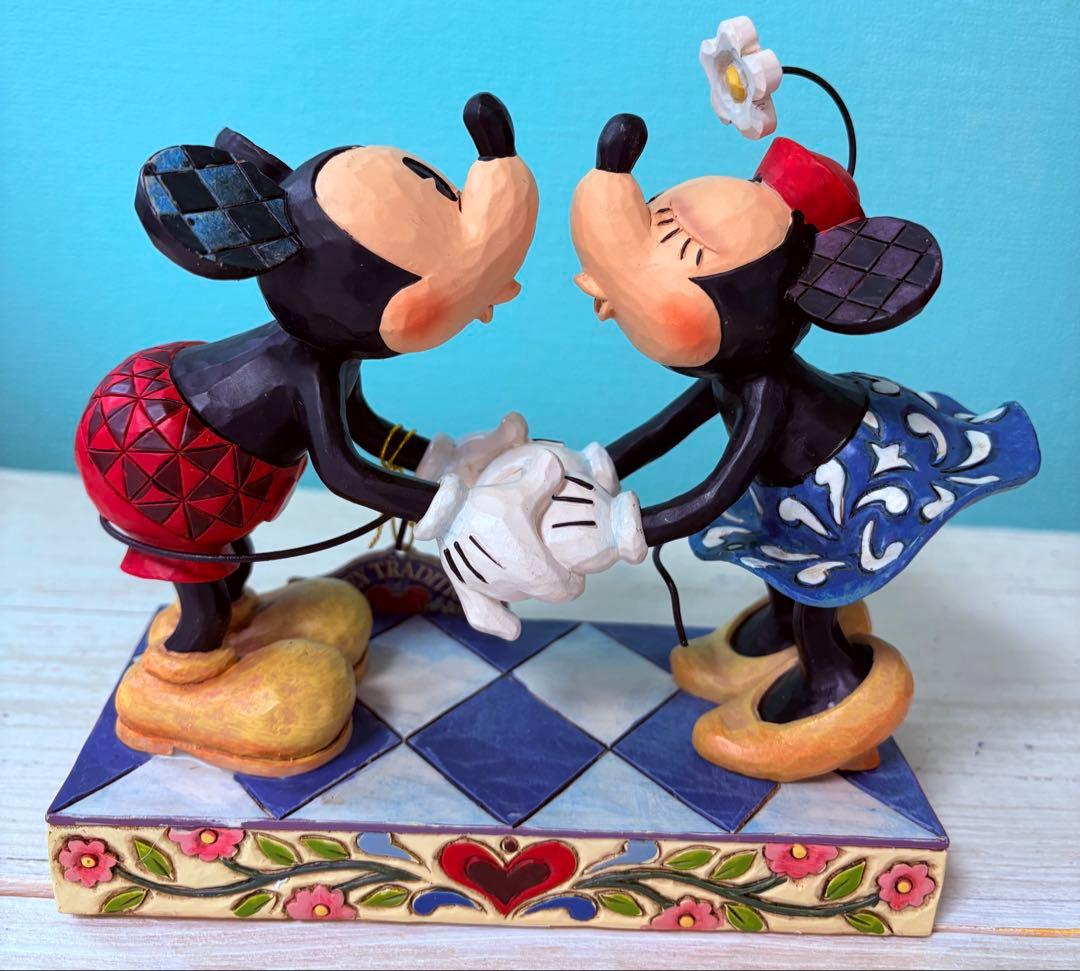 タイムセール中！ミッキー★ミニーラブラブ　ジムショア　置物