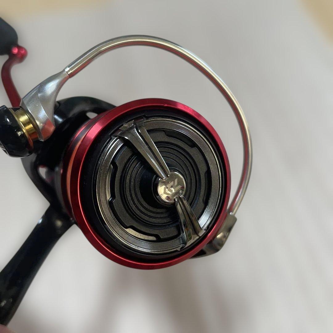 ★*★様 DAIWA 18月下美人　MX LT2000S スピニングリール