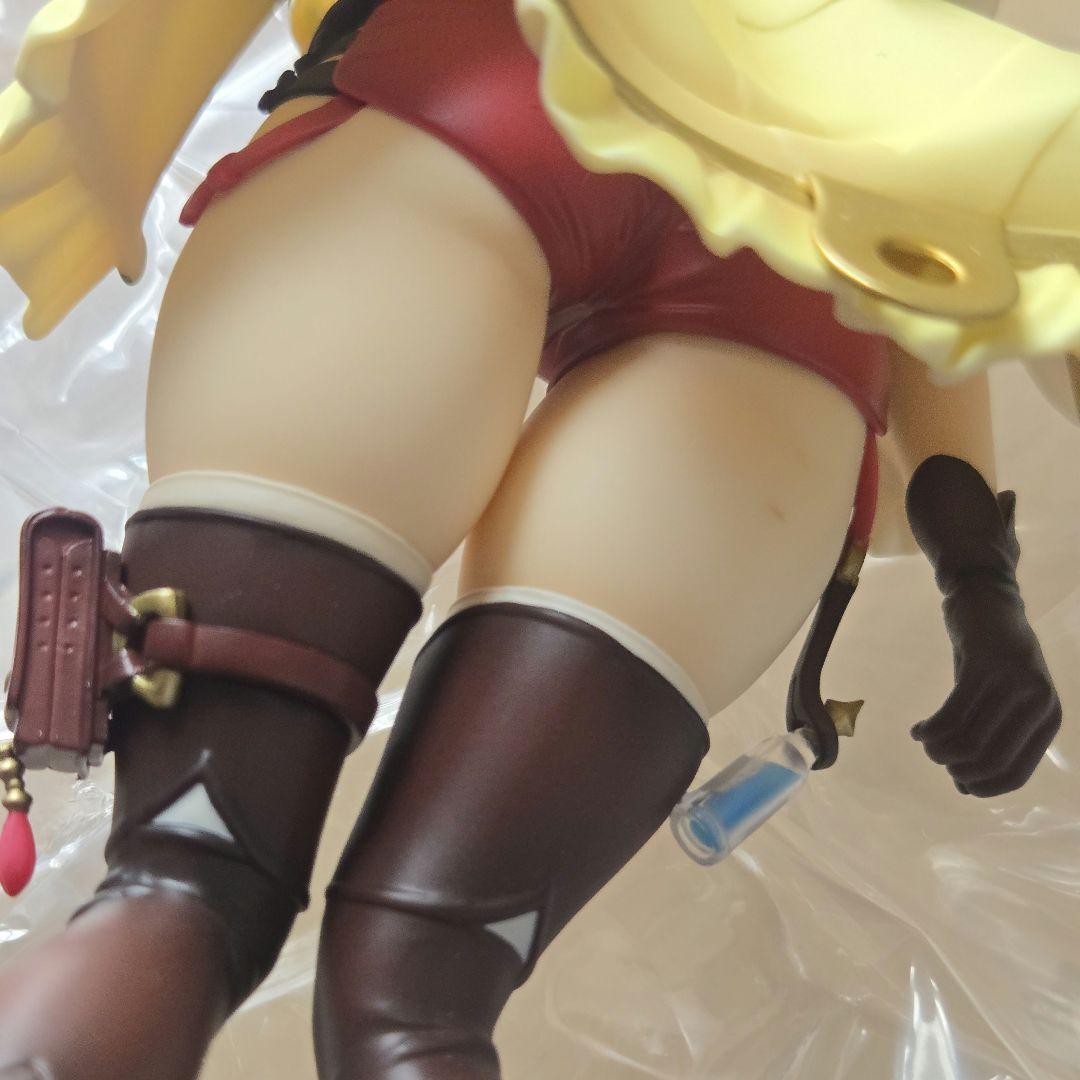 Wonderful Works　ライザ 　フィギュア