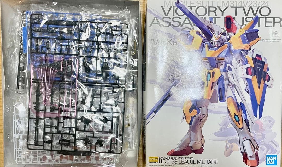 未組立　1/100 MG V2アサルトバスターガンダム Ver.Ka