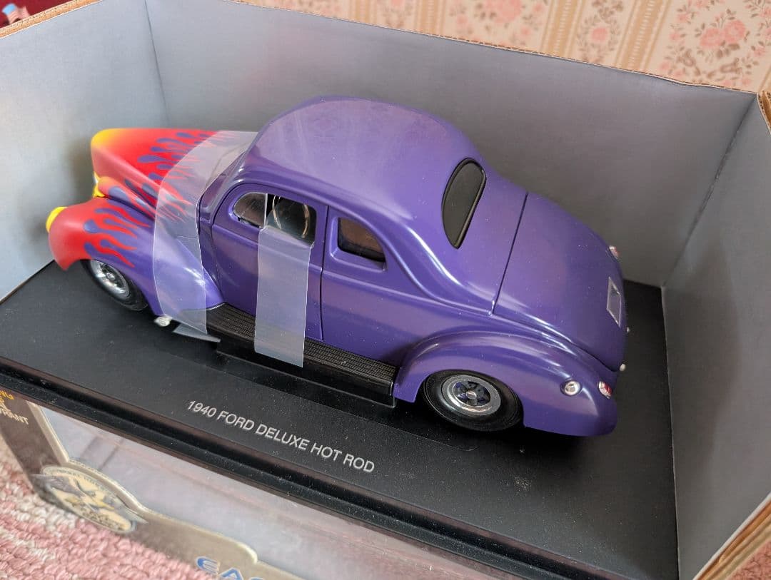 ミニカー Eagle's Race 1940 Ford Deluxe 1/18