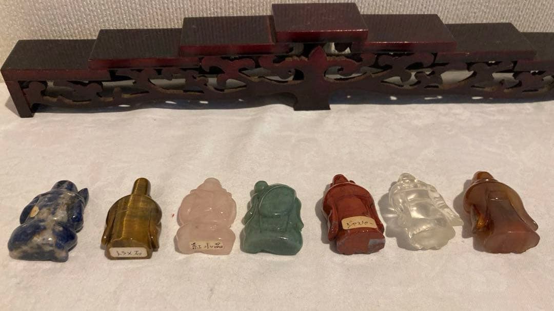天然石　七福神　台座付き　置物