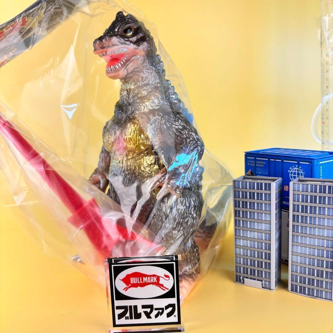 ブルマァク ゴジラ 50 ガンメタ 東京タワー と ブルマァク アクリル板付