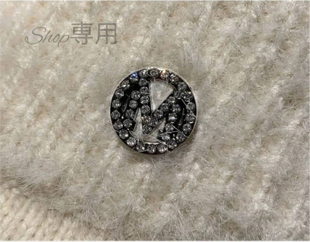 新品 白 ニット帽 つば付き 黒 耳当て サンバイザー ゴルフ レディース