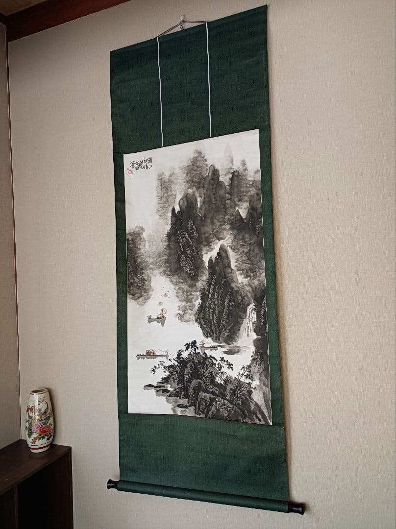 軸 おもてなし 絵 龍神 開運 金運 滝 山水 墨 中国 美術 骨董 インテリア
