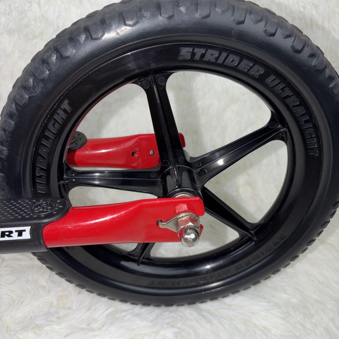 【美品】　STRIDER 12 ストライダー　スポーツ　バランスバイク 赤