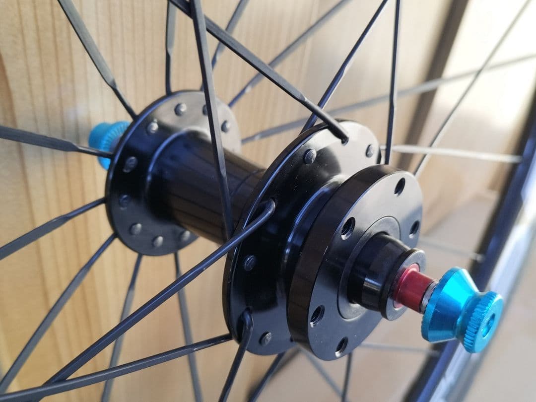 650C カーボンリム/ディスク両用 スルーアクスル/クイック両用