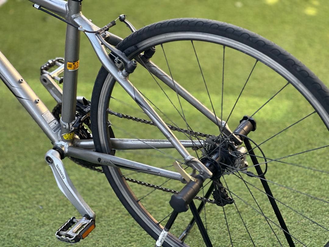 TREK 7.3FX クロスバイク（Deore/LX搭載・直接引取限定）