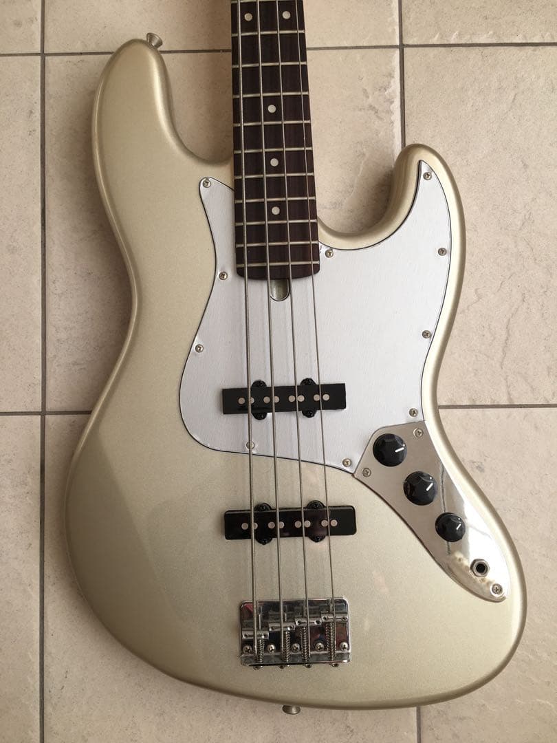 bacchus universe series silver バッカス　ベース