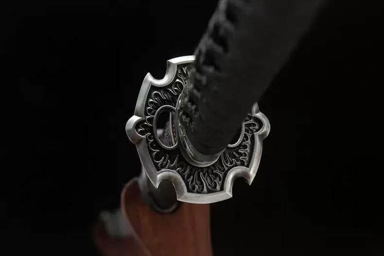 【天筰軍刀】古兵器 武具 刀装具 日本刀　模造刀 居合刀 武士道 鑑賞用 美術刀