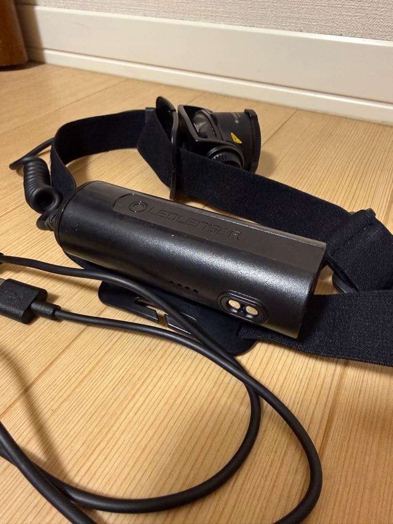 LEDLENSER H7R CORE ヘッドライト　レッドレンザー