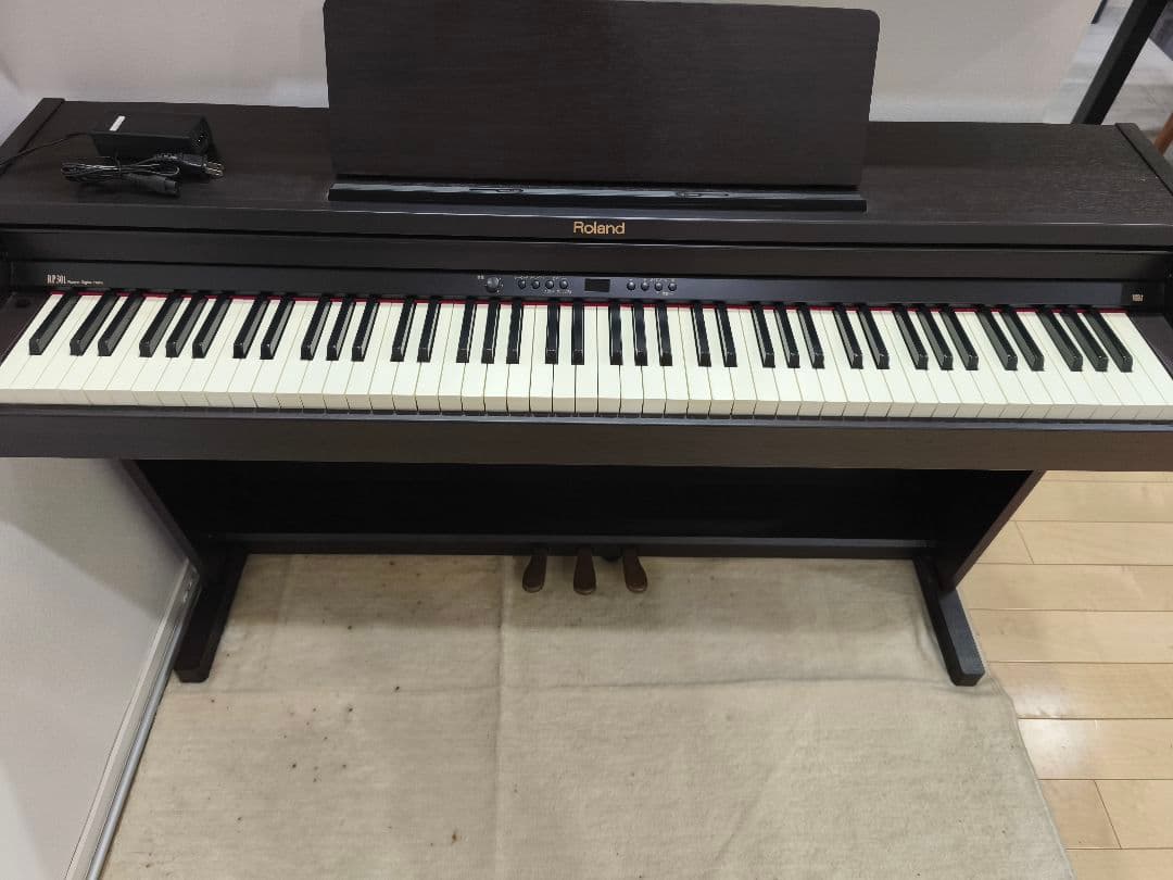 【直接取引or着払い】電子ピアノ　Roland デジタルピアノRP-301