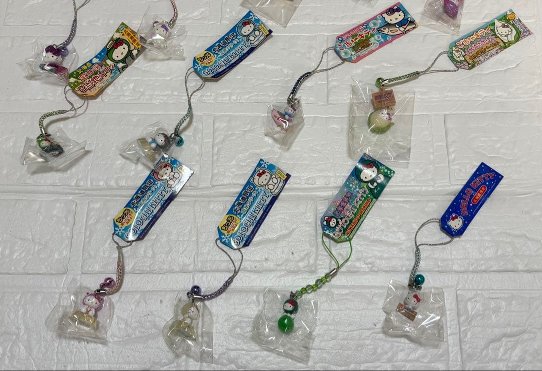 ハローキティキャラクター ご当地キティストラップ 17個セット（バラ売り不可）