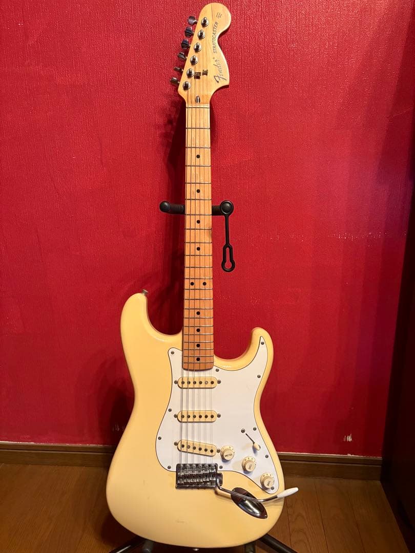 o*i様 Fender Japan ST72 フジゲン製Fシリアル ストラトキャ