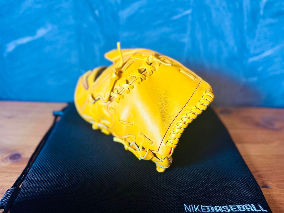 新品 NIKE ナイキ DIAMONDELITE ピッチャー用硬式グラブ 希少品